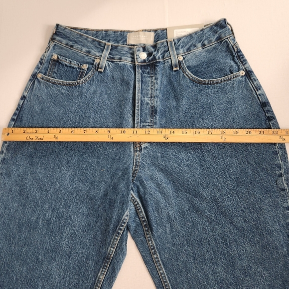 Everlane The Curvy 90s cheeky straight jean - Picture 10 of 16